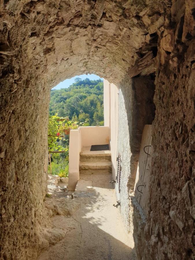 Maison De Village Avec Piscine Au-Dessus Des Cinque Terre Madonna del Trezzo 外观 照片